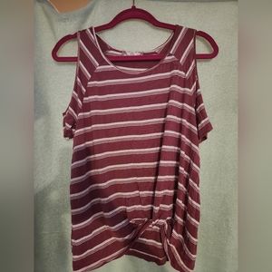 Cutout shoulder top with knit detail